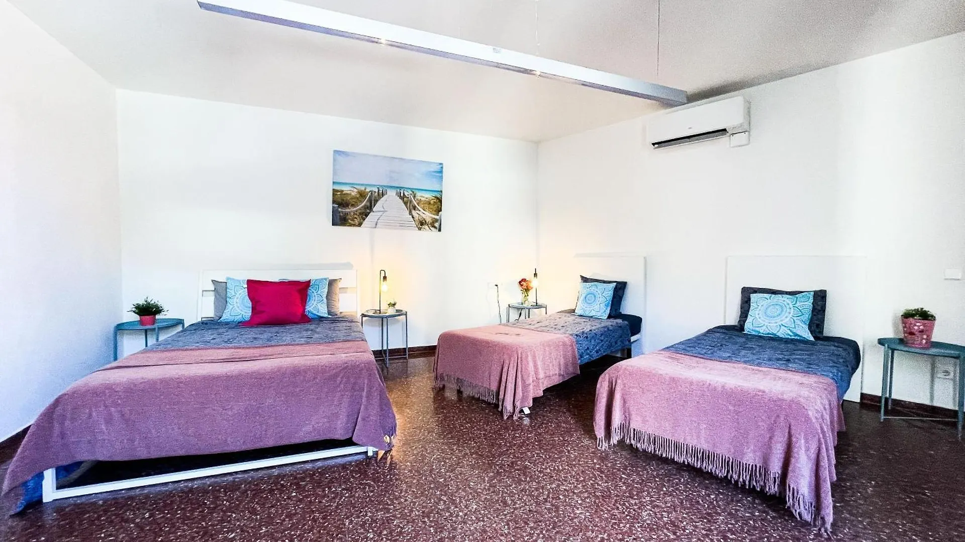 Hostel Private Rooms By Bcn Cathedral Barcelona Spain