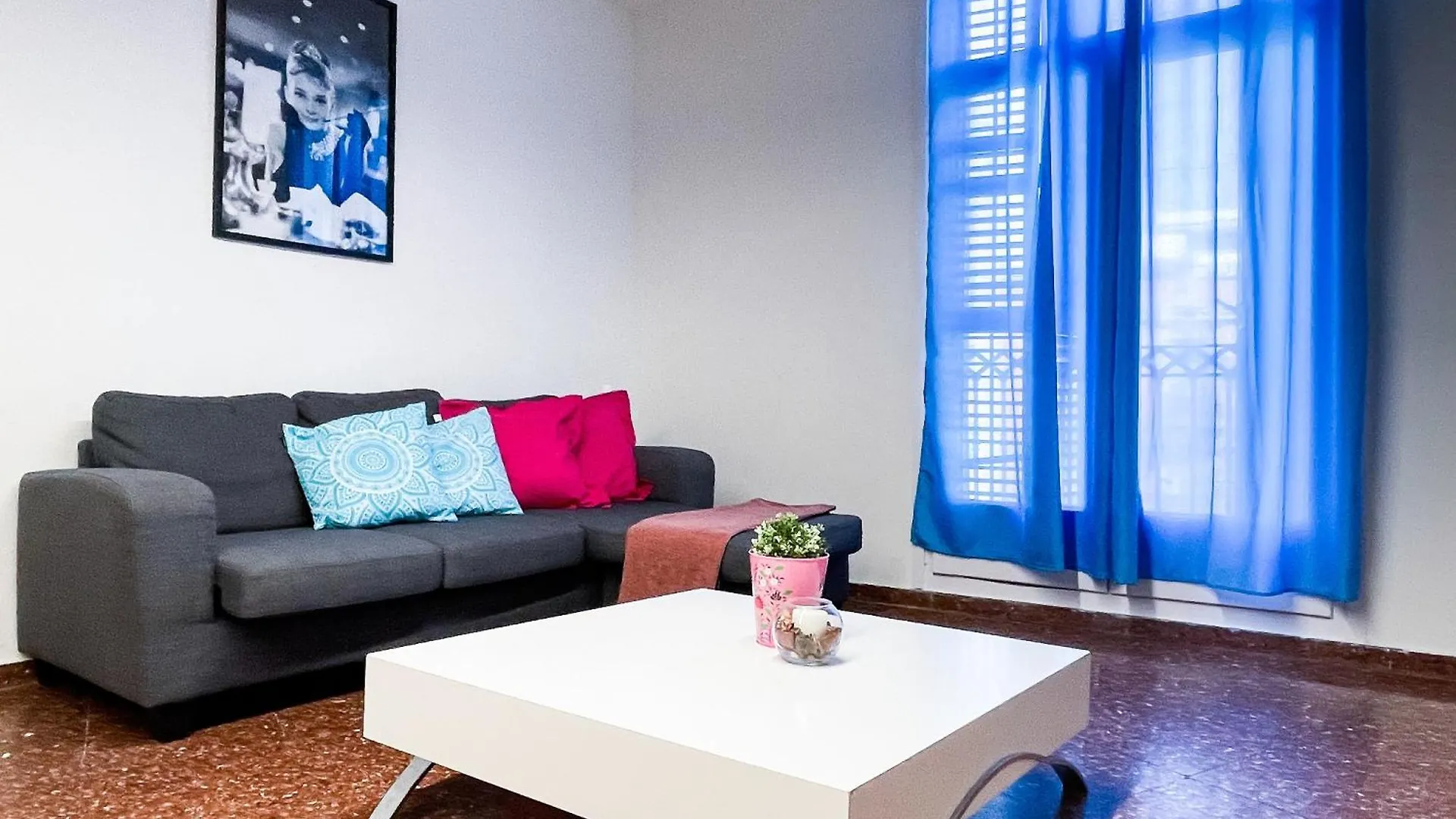 Hostel Private Rooms By Bcn Cathedral Barcelona