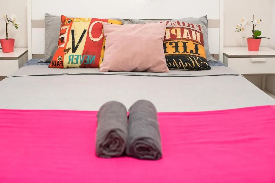 Private Rooms By Bcn Cathedral Barcellona Spagna