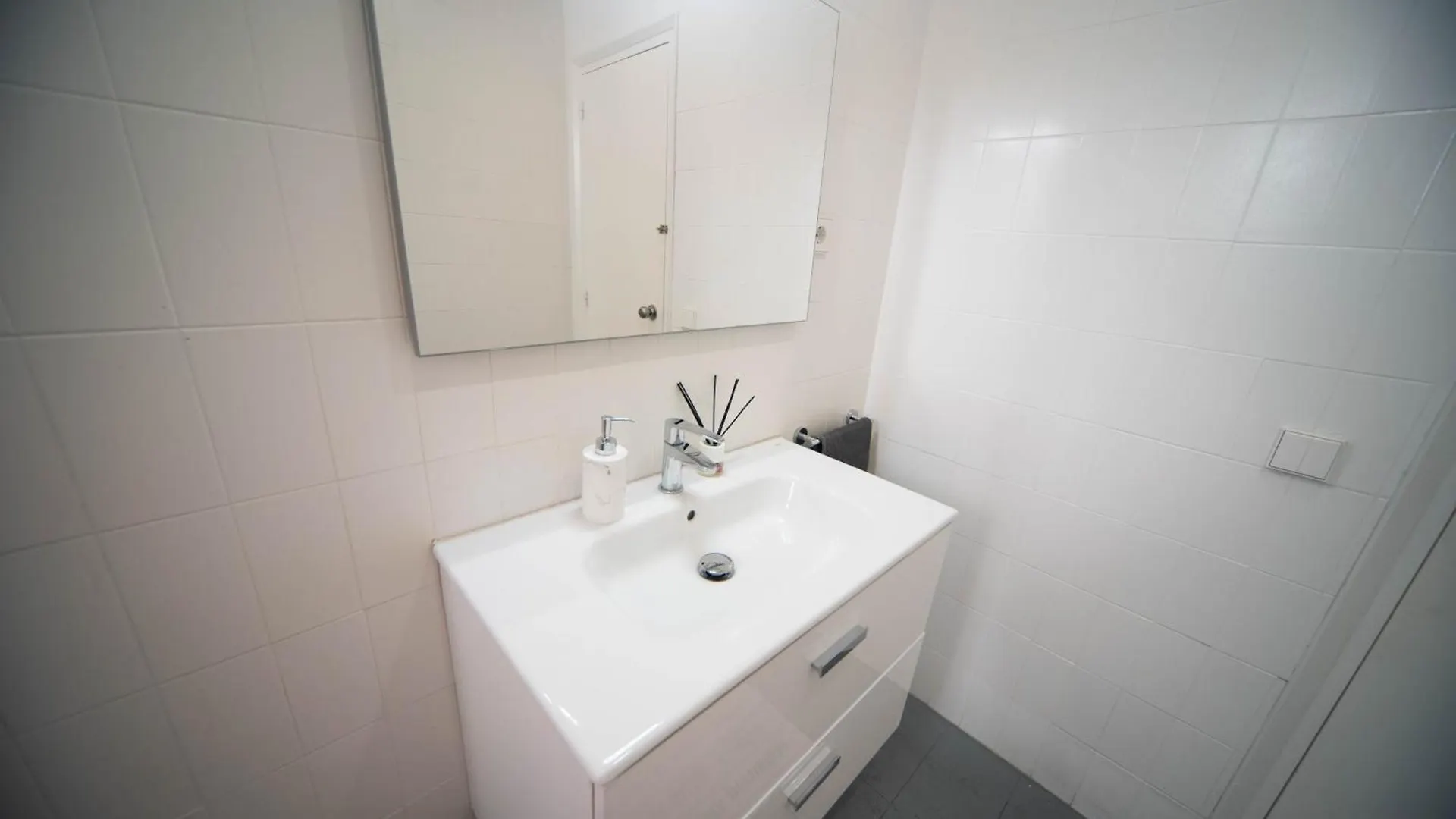 Private Rooms By Bcn Cathedral Barcellona Ostello